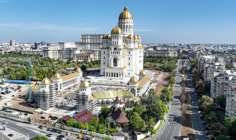ВО РОМАНИЈА ОТВОРЕНА НАЈГОЛЕМАТА ПРАВОСЛАВНА ЦРКВА НА СВЕТОТ, ИЗГРАДБАТА ЧИНЕЛА 270 МИЛИОНИ ЕВРА ВО РОМАНИЈА ОТВОРЕНА НАЈГОЛЕМАТА ПРАВОСЛАВНА ЦРКВА НА СВЕТОТ, ИЗГРАДБАТА ЧИНЕЛА 270 МИЛИОНИ ЕВРА