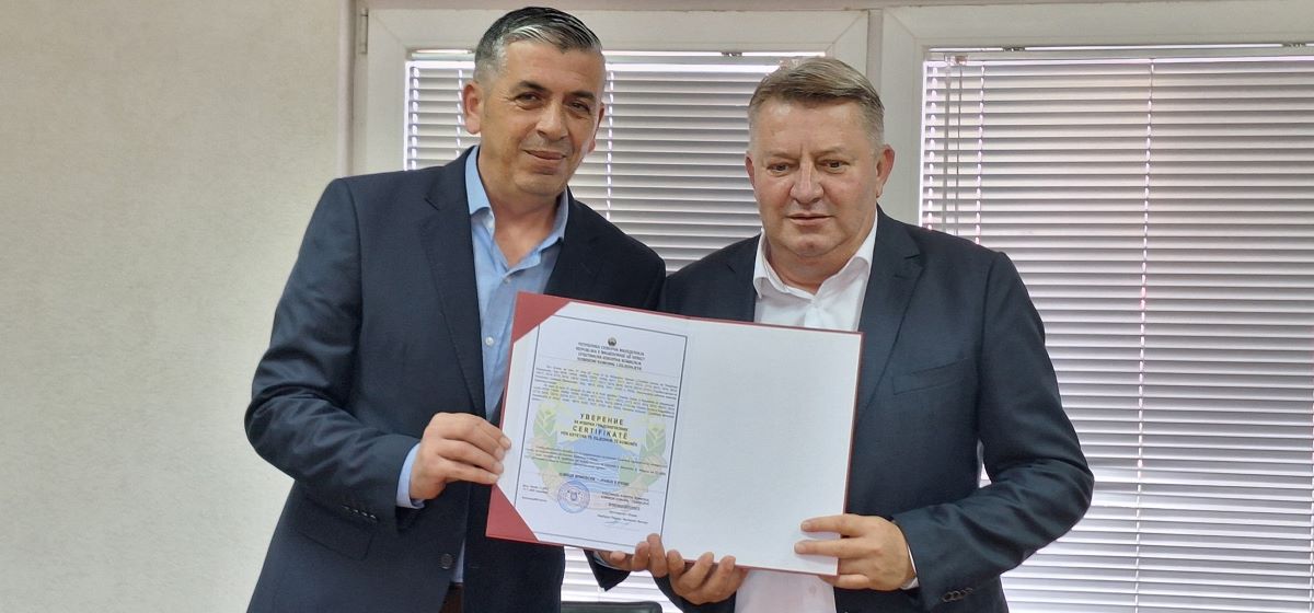 ЈОВИЦА ИЛИЕВСКИ ГО ДОБИ УВЕРЕНИЕТО ЗА ГРАДОНАЧАЛНИК НА ОПШТИНА БРВЕНИЦА, НЕ ДОЈДЕ НИКОЈ ОД КОАЛИЦИОНИОТ ПАРТНЕР „ВРЕДИ“ НА ВМРО-ДПМНЕ