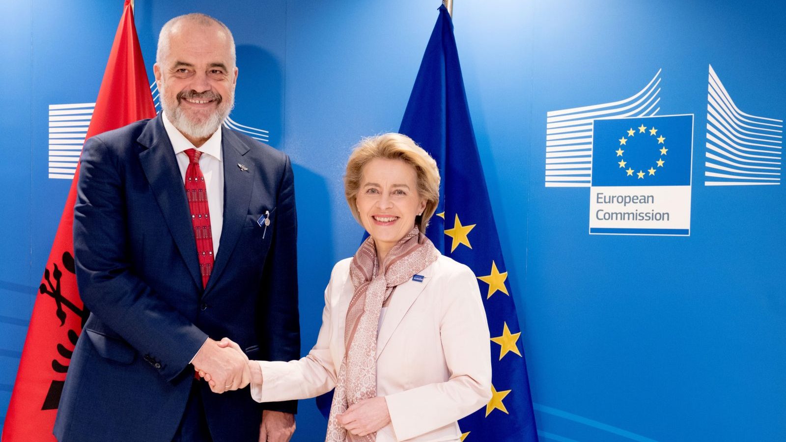 АЛБАНИЈА Е НА ПАТ ДА ГИ ЗАВРШИ ПРИСТАПНИТЕ ПРЕГОВОРИ СО ЕУ ДО 2027 И ДА СТАНЕ ЧЛЕНКА ВО 2030