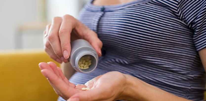 НОВО ГОЛЕМО ИСТРАЖУВАЊЕ НЕ УТВРДИ ВРСКА ПОМЕЃУ ЗЕМАЊЕ „ПАРАЦЕТАМОЛ“ ВО БРЕМЕНОСТА И ПОЈАВА НА АУТИЗАМ КАЈ ДЕЦАТА