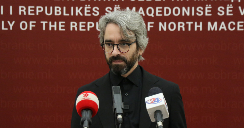 АПАСИЕВ ЗАКАЖА СЕДНИЦА НА КОМИСИЈАТА ЗА ЧОВЕКОВИ ПРАВА ПО ПРЕТСТАВКА ОД РОДИТЕЛИТЕ НА ЗАГИНАТИТЕ ВО КОЧАНСКАТА ДИСКОТЕКА „ПУЛС“