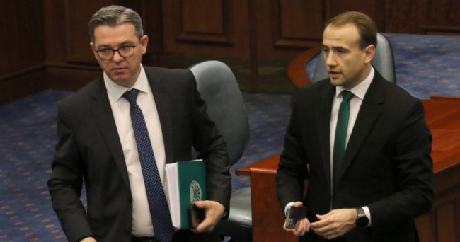 РОКОТ ЗА ЛЕГАЛИЗАЦИЈА НА ДИВОГРАДБИ ДА СЕ ПРОДОЛЖИ ЗА УШТЕ 5 ГОДИНИ, ПРЕДЛАГААТ ПРАТЕНИЦИТЕ НА ВМРО-ДПМНЕ