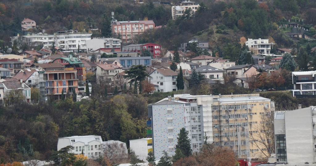 ЛИЗГАЊЕ НА ЗЕМЈИШТЕ НА ВОДНО КАЈ КЛИНИЧКИ ЦЕНТАР, ЦУК И ОПШТИНА ЦЕНТАР НА ИТЕН КООРДИНАТИВЕН СОСТАНОК