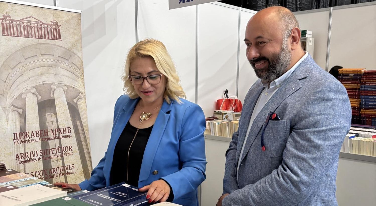 ДИМИТАР БОГЕСКИ Е НОВ ДИРЕКТОР НА ДРЖАВНИОТ АРХИВ, ОТКАКО ВЛАДАТА ЈА РАЗРЕШИ КОТЛАР-ТРАЈКОВА ДИМИТАР БОГЕСКИ Е НОВ ДИРЕКТОР НА ДРЖАВНИОТ АРХИВ, ОТКАКО ВЛАДАТА ЈА РАЗРЕШИ КОТЛАР-ТРАЈКОВА