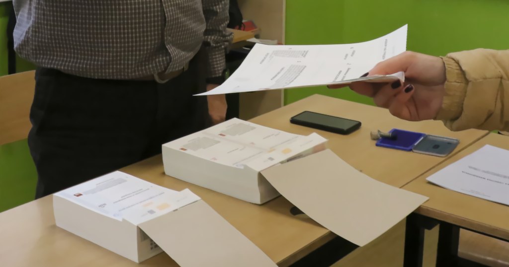 ИЗЛЕЗНОСТА ДО 13 ЧАСОТ ЗА ВТОРИОТ КРУГ Е 18 ОТСТО