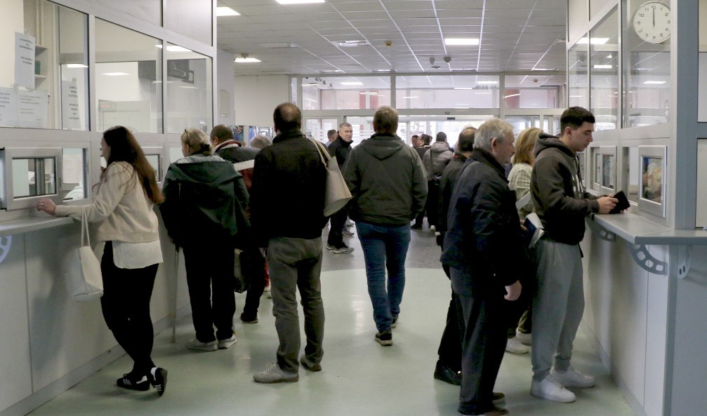 НИ ТРЕБА ДОЗВОЛА ОД ИНСТИТУЦИИТЕ ДА ОТВОРИМЕ ПОСЕБЕН УРГЕНТЕН ВЛЕЗ ВО СТАРАТА СКОПСКА ГРАДСКА БОЛНИЦА ОТИ Е СПОМЕНИК НА КУЛТУРАТА, РЕЧЕ МИЦКОСКИ