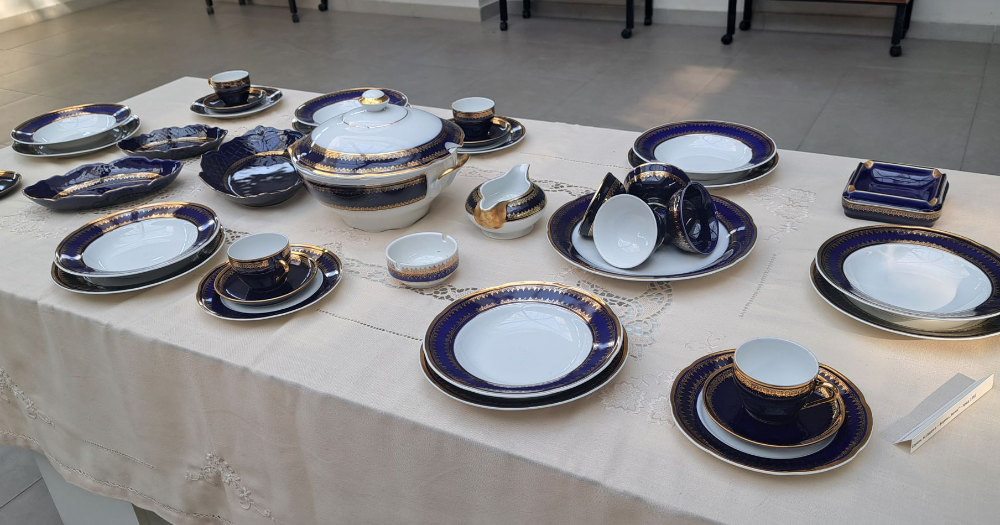 ИЗЛОЖБАТА ЗА ВЕЛЕШКА „ПОРЦЕЛАНКА“ ЗАВРШИ, ОТИ ВО ГРАДОТ НЕМА ЗАИНТЕРЕСИРАНОСТ  ЗА 300 ПОРЦЕЛАНСКИ ПРЕДМЕТИ ДА СЕ ИЗЛОЖАТ НЕКАДЕ КАКО ТРАЈНА ПОСТАВКА