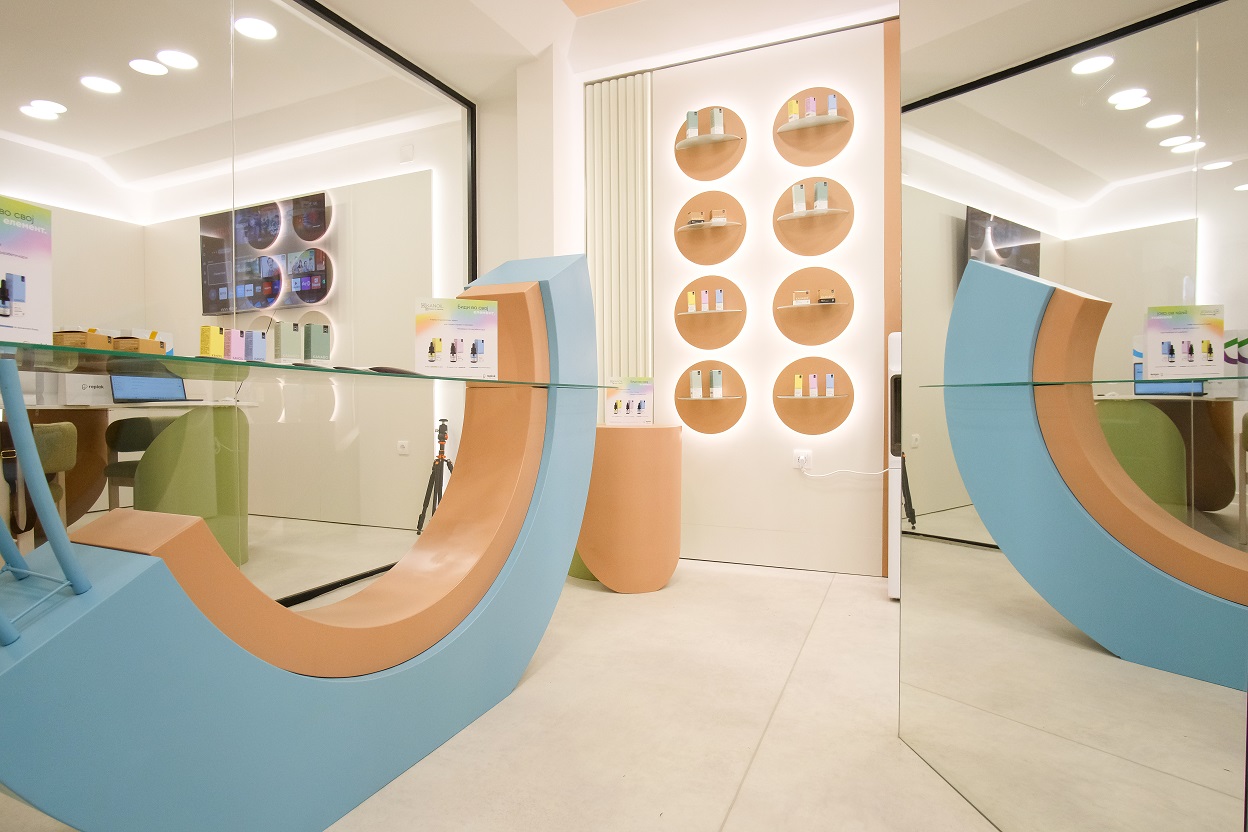 РЕПЛЕК ОТВОРИ ПРВ ЦЕНТАР ЗА ИНФОРМАЦИИ ЗА СВОИТЕ ПРОИЗВОДИ ОД МЕДИЦИНСКИ КАНАБИС „КАНОИЛ“ И „КАНАБО“