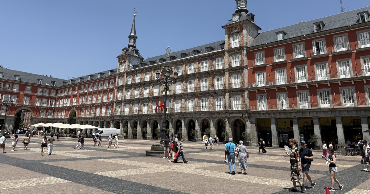 ГРАЃАНИ НА МАДРИД ФОРМИРАА ПАТРОЛИ ЗА ДА ГИ ЛОВАТ БУГАРСКИТЕ ЏЕПЧИИ, ГИ СНИМААТ И ИМ ГИ ОБЈАВУВААТ ИМИЊАТА НА ИНСТАГРАМ