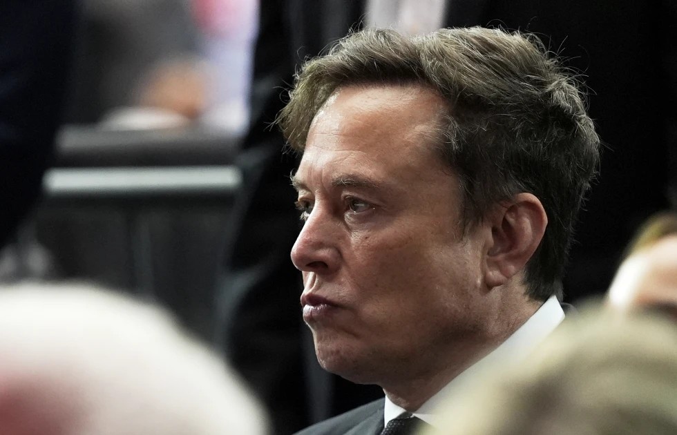 АКЦИОНЕРИТЕ НА „ТЕСЛА“ ОДОБРИЈА ИСПЛАТА ЗА МАСК ОД ЕДЕН ТРИЛИОН ДОЛАРИ АКЦИОНЕРИТЕ НА „ТЕСЛА“ ОДОБРИЈА ИСПЛАТА ЗА МАСК ОД ЕДЕН ТРИЛИОН ДОЛАРИ