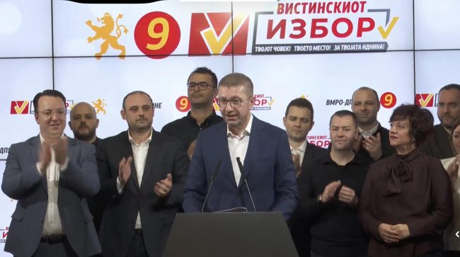 МИЦКОСКИ ПРОГЛАСИ ГОЛЕМА ПОБЕДА НА ЛОКАЛНИТЕ ИЗБОРИ И ОТИДЕ ДА СЛАВИ ВО КИЧЕВО И БРВЕНИЦА