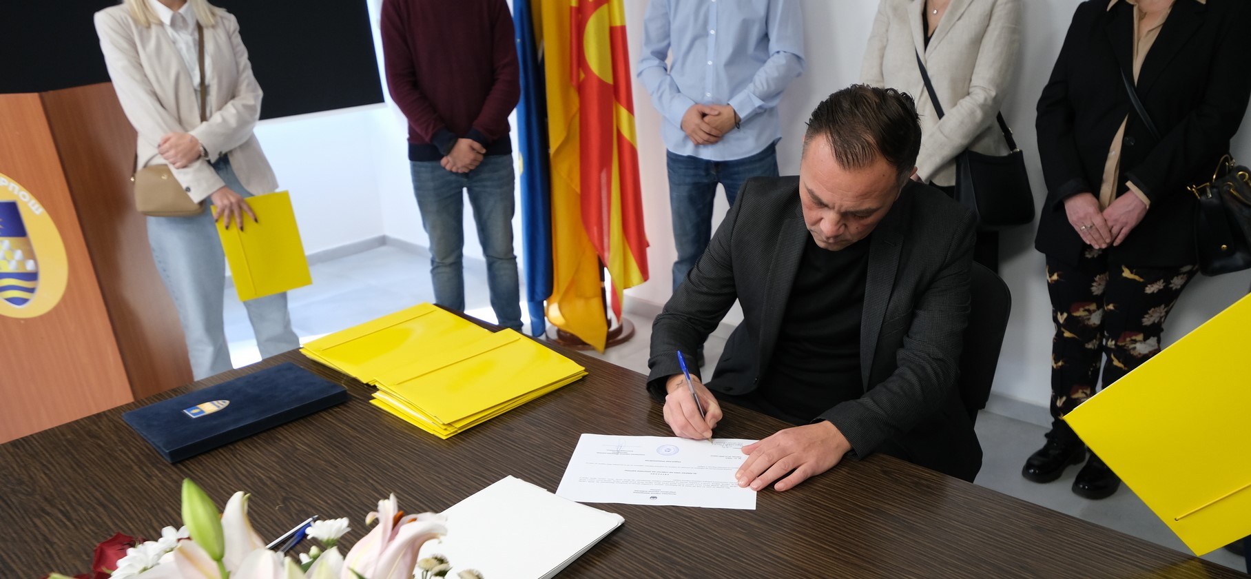 СДСМ ЌЕ ГО ИСКЛУЧИ ОД ПАРТИЈАTA СОВЕТНИКОТ РАДОСЛАВ ТРОШАНОВСКИ КОЈ ГЛАСАШЕ ЗА ИЗБОРОТ НА ПРЕТСЕДАТЕЛ НА СОВЕТОТ НА ОПШТИНА КАРПОШ ОД ВМРО-ДПМНЕ СДСМ ЌЕ ГО ИСКЛУЧИ ОД ПАРТИЈАTA СОВЕТНИКОТ РАДОСЛАВ ТРОШАНОВСКИ КОЈ ГЛАСАШЕ ЗА ИЗБОРОТ НА ПРЕТСЕДАТЕЛ НА СОВЕТОТ НА ОПШТИНА КАРПОШ ОД ВМРО-ДПМНЕ