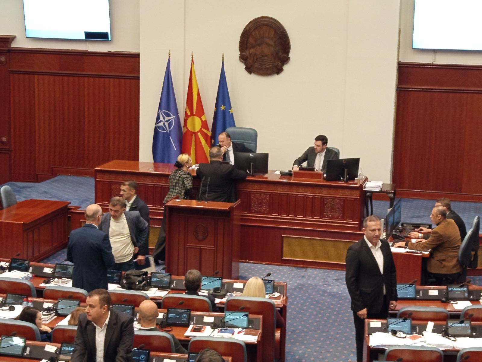 ОД НАРЕДНАТА НЕДЕЛА ЌЕ СЕ ПЛАЌА 18 ОТСТО ДДВ НА ПРАТКИТЕ ОД „ТЕМУ“ И „АЛИЕКСПРЕС“, СОБРАНИЕТО ГИ УСВОИ ЗАКОНСКИТЕ ИЗМЕНИ ОД НАРЕДНАТА НЕДЕЛА ЌЕ СЕ ПЛАЌА 18 ОТСТО ДДВ НА ПРАТКИТЕ ОД „ТЕМУ“ И „АЛИЕКСПРЕС“, СОБРАНИЕТО ГИ УСВОИ ЗАКОНСКИТЕ ИЗМЕНИ