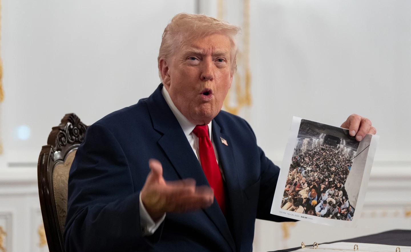 ПОЧИНА ЕДЕН ОД РАНЕТИТЕ ГАРДИСТИ ВО НАПАДОТ ВО ВАШИНГТОН, ТРАМП НАЈАВИ ТРАЈНА ПАУЗА НА МИГРАЦИЈАТА ОД „ТРЕТИОТ СВЕТ“