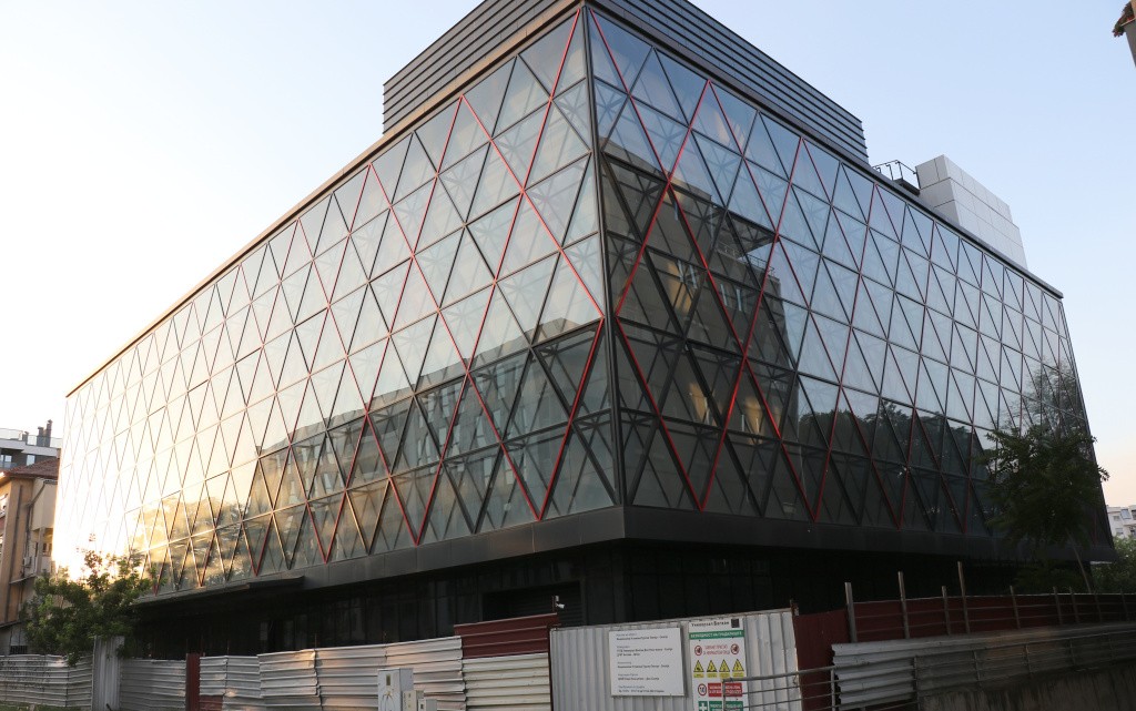 ТУРСКИОТ ТЕАТАР ВО СКОПЈЕ ЌЕ БИДЕ ГОТОВ ДО ПОЧЕТОКОТ НА 2027, РЕЧЕ ЉУТКОВ