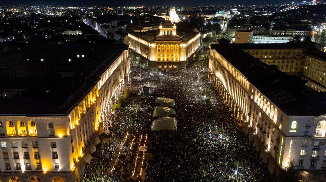 БУГАРСКАТА ВЛАДА ГО ПОВЛЕЧЕ ПРЕДЛОЖЕНИОТ БУЏЕТ ЗА 2026 ПО МАСОВНИТЕ ПРОТЕСТИ ВО ЗЕМЈАТА БУГАРСКАТА ВЛАДА ГО ПОВЛЕЧЕ ПРЕДЛОЖЕНИОТ БУЏЕТ ЗА 2026 ПО МАСОВНИТЕ ПРОТЕСТИ ВО ЗЕМЈАТА