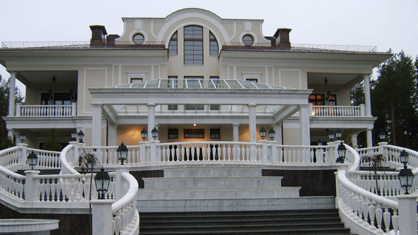 НЕ СЛУШНАВМЕ ДРОНОВИ ТАА НОЌ, ВЕЛАТ ЖИТЕЛИТЕ НА ВАЛДАЈ, КАДЕ ШТО СЕ НАОЃА РЕЗИДЕНЦИЈАТА НА ПУТИН КОЈА НАВОДНО БИЛА НАПАДНАТА