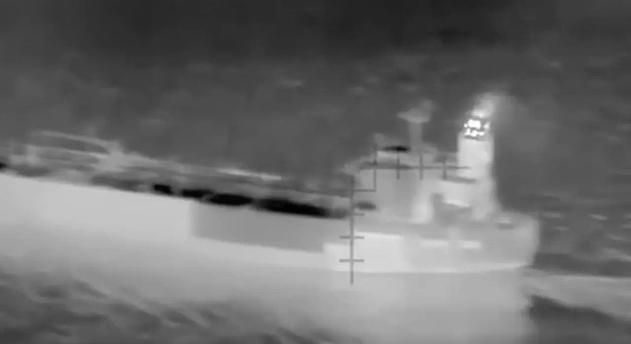 УКРАИНСКИ ДРОНОВИ ПОГОДИЈА РУСКИ ТАНКЕР ВО СРЕДОЗЕМНОТО МОРЕ