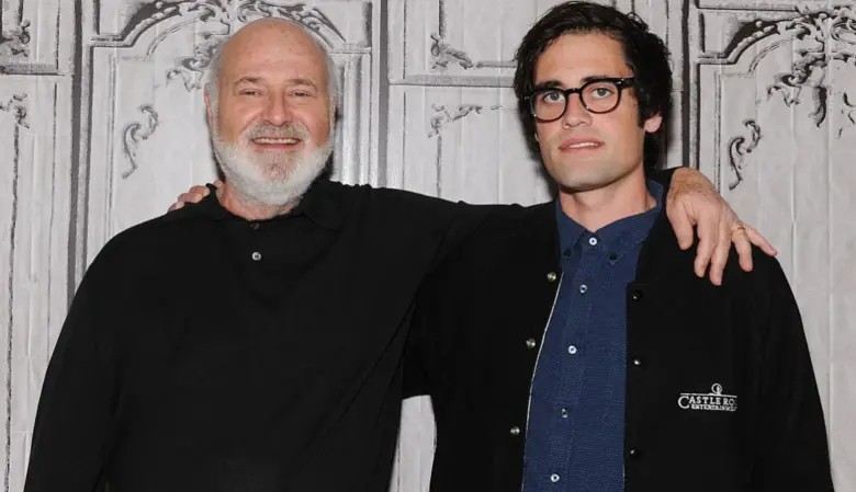 СИНОТ НА РЕЖИСЕРОТ РОБ РАЈНЕР И МИШЕЛ СИНГЕР УАПСЕН ЗА НИВНОТО УБИСТВО СИНОТ НА РЕЖИСЕРОТ РОБ РАЈНЕР И МИШЕЛ СИНГЕР УАПСЕН ЗА НИВНОТО УБИСТВО