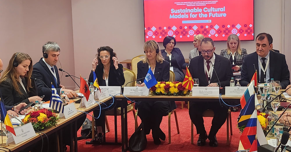 НЕ РАБОТИМЕ НА ОДЛОЖУВАЊЕ ЗА УНЕСКО, ТУКУ НА РЕШАВАЊЕ НА ПРОБЛЕМОТ СО ОХРИДСКИОТ РЕГИОН, КАЖА МИНИСТЕРОТ ЉУТКОВ НА КОНФЕРЕНЦИЈА ВО ОХРИД НЕ РАБОТИМЕ НА ОДЛОЖУВАЊЕ ЗА УНЕСКО, ТУКУ НА РЕШАВАЊЕ НА ПРОБЛЕМОТ СО ОХРИДСКИОТ РЕГИОН, КАЖА МИНИСТЕРОТ ЉУТКОВ НА КОНФЕРЕНЦИЈА ВО ОХРИД