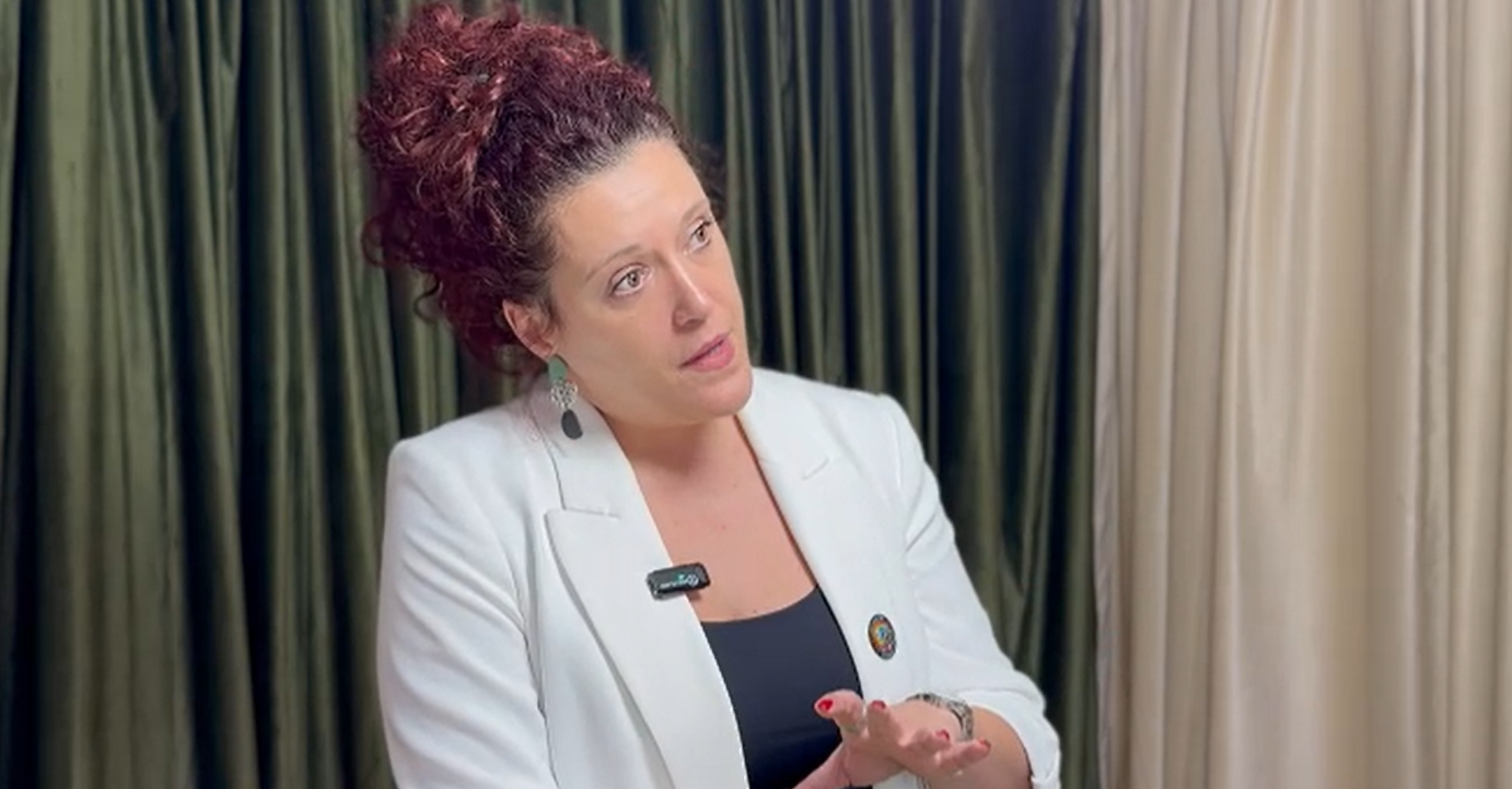 ИЗБОРОТ НА ЖРТВИТЕ НА СЕМЕЈНО НАСИЛСТВО Е ИЛИ ДА БИДАТ БЕЗДОМНИЧКИ ИЛИ ДА СЕ ВРАТАТ КАЈ ПАРТНЕРОТ – ПОДКАСТ СО ЕЛЕНА ДИМУШЕВСКА ОД НАЦИОНАЛНАТА МРЕЖА ПРОТИВ НАСИЛСТВО ВРЗ ЖЕНИ ИЗБОРОТ НА ЖРТВИТЕ НА СЕМЕЈНО НАСИЛСТВО Е ИЛИ ДА БИДАТ БЕЗДОМНИЧКИ ИЛИ ДА СЕ ВРАТАТ КАЈ ПАРТНЕРОТ – ПОДКАСТ СО ЕЛЕНА ДИМУШЕВСКА ОД НАЦИОНАЛНАТА МРЕЖА ПРОТИВ НАСИЛСТВО ВРЗ ЖЕНИ