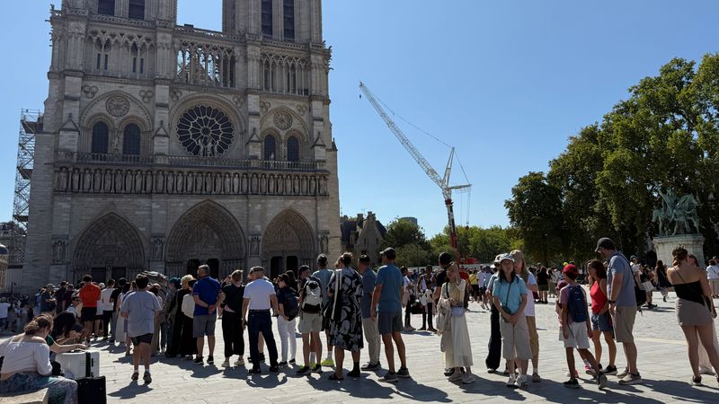 РЕНОВИРАНАТА „НОТР ДАМ“ ИМА РЕКОРДНИ 11 МИЛИОНИ ПОСЕТИТЕЛИ ЕДНА ГОДИНА ПО ОТВОРАЊЕТО РЕНОВИРАНАТА „НОТР ДАМ“ ИМА РЕКОРДНИ 11 МИЛИОНИ ПОСЕТИТЕЛИ ЕДНА ГОДИНА ПО ОТВОРАЊЕТО