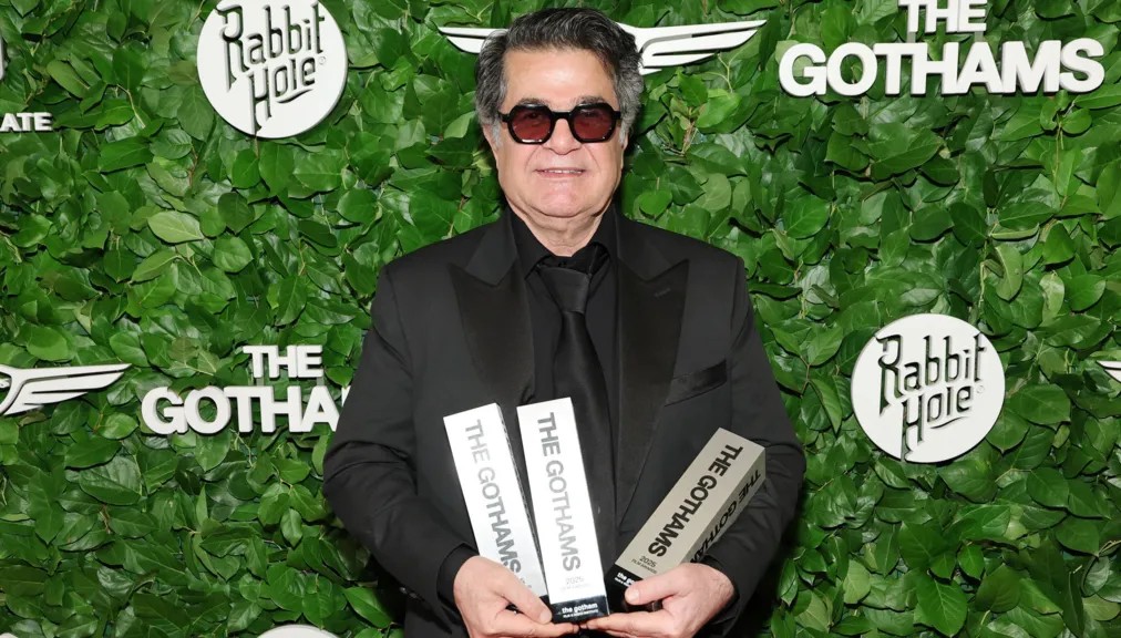 НАГРАДУВАНИОТ РЕЖИСЕР ЏАФАР ПАНАХИ ОСУДЕН НА ЕДНА ГОДИНА ЗАТВОР ВО ИРАН ЗА СОЗДАВАЊЕ ПРОПАГАНДА