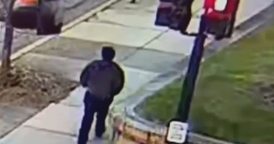 ДВАЈЦА СТУДЕНТИ УБИЕНИ И ДЕВЕТМИНА ПОВРЕДЕНИ ВО ПУКАЊЕ НА УНИВЕРЗИТЕТОТ БРАУН ВО САД, НАПАЃАЧОТ Е ВО БЕГСТВО ДВАЈЦА СТУДЕНТИ УБИЕНИ И ДЕВЕТМИНА ПОВРЕДЕНИ ВО ПУКАЊЕ НА УНИВЕРЗИТЕТОТ БРАУН ВО САД, НАПАЃАЧОТ Е ВО БЕГСТВО