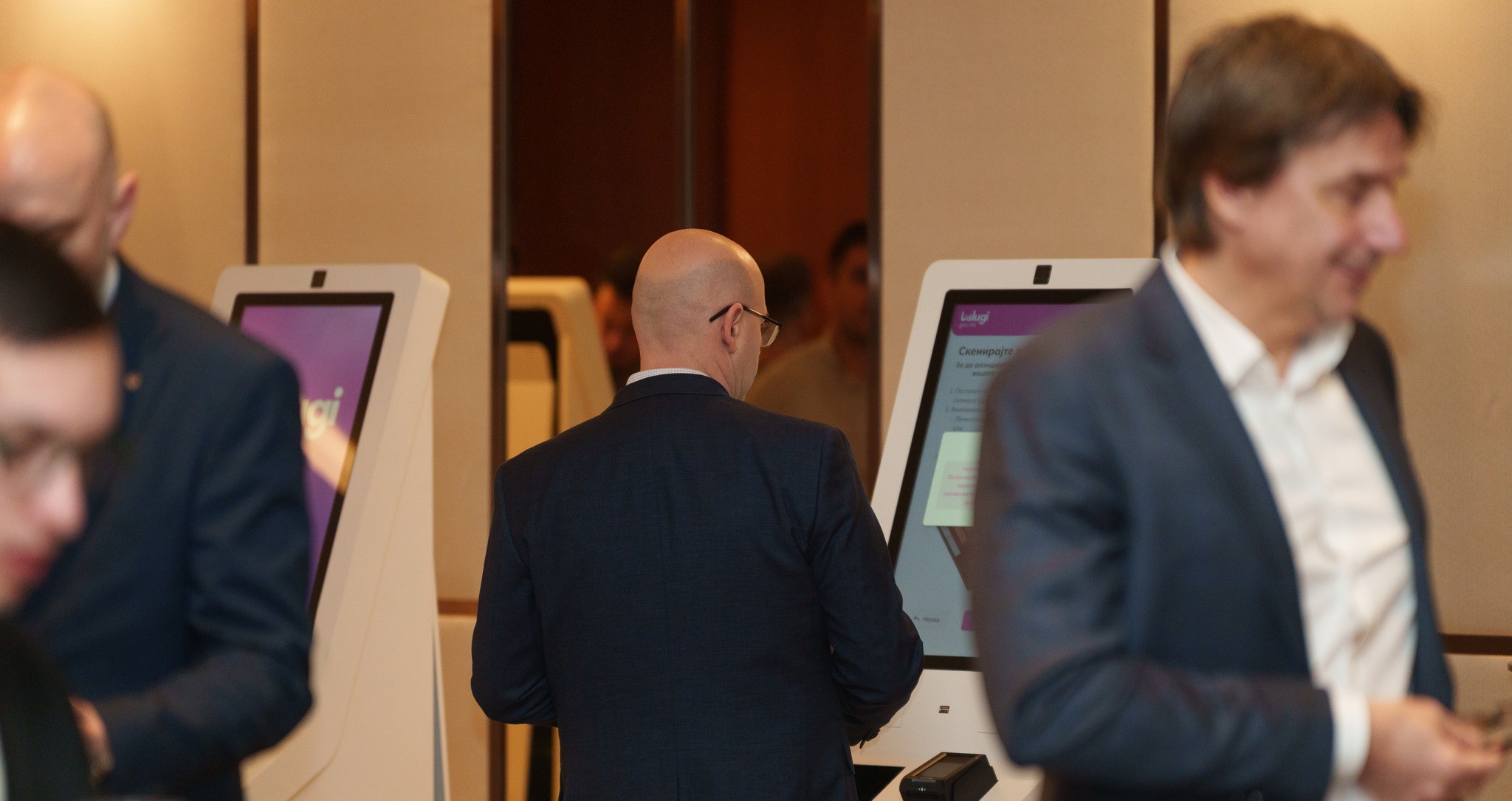 НАМЕСТО НА ШАЛТЕР, ЗА ДОКУМЕНТИ ЌЕ МОЖЕ ДА СЕ ПЛАЌА ПРЕКУ ЕЛЕКТРОНСКИ КИОСЦИ КОИ ЌЕ СЕ ПОСТАВАТ НИЗ ДРЖАВАТА, РЕЧЕ МИНИСТЕРОТ АНДОНОВСКИ НАМЕСТО НА ШАЛТЕР, ЗА ДОКУМЕНТИ ЌЕ МОЖЕ ДА СЕ ПЛАЌА ПРЕКУ ЕЛЕКТРОНСКИ КИОСЦИ КОИ ЌЕ СЕ ПОСТАВАТ НИЗ ДРЖАВАТА, РЕЧЕ МИНИСТЕРОТ АНДОНОВСКИ