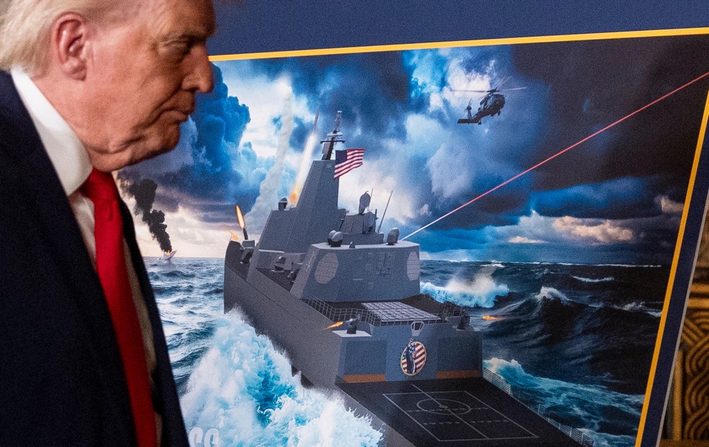 ТРАМП НАЈАВИ ИЗГРАДБА НА НОВИ ВОЕНИ БРОДОВИ ИМЕНУВАНИ СПОРЕД НЕГО