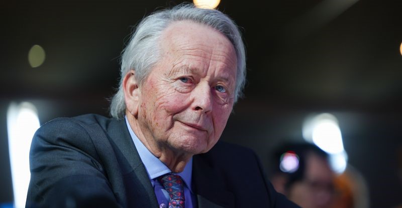 ГАЗДАТА НА „ПОРШЕ“ СЕ ОЖЕНИ ПО ЧЕТВРТИ ПАТ НА 82 ГОДИНИ