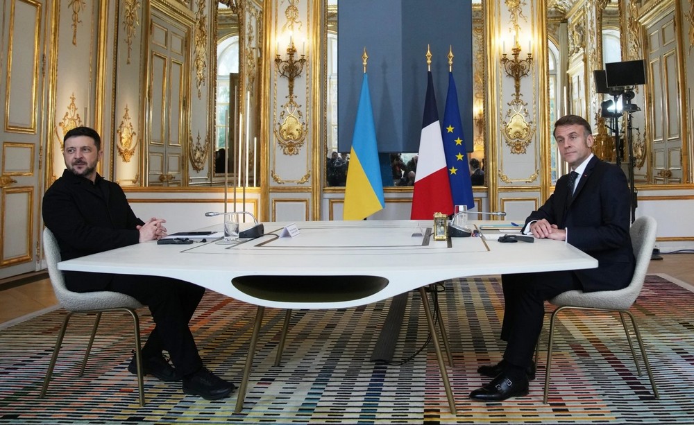 САМО УКРАИНА МОЖЕ ДА РЕШАВА ЗА СВОИТЕ ТЕРИТОРИИ, КАЖА МАКРОН ПО СРЕДБАТА СО ЗЕЛЕНСКИ