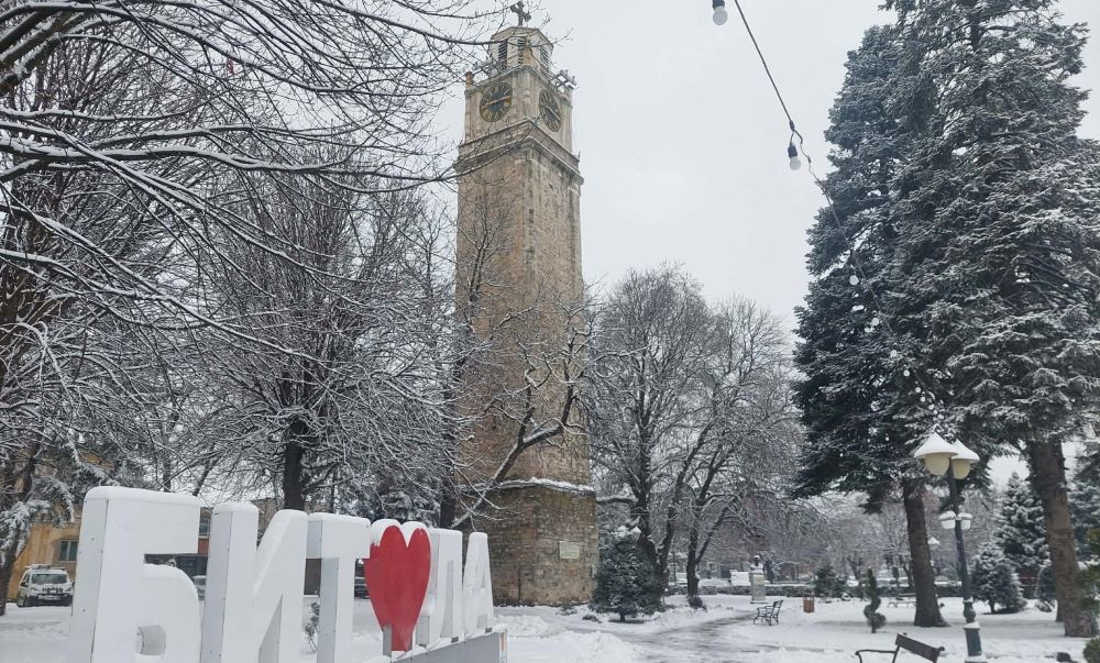 ВО БИТОЛСКИОТ СОВЕТ ПРЕДЛОЗИ ЗА ПОСКАПУВАЊЕ НА ДАВАЧКИТЕ, ОД ГРАДИНКА ДО ГРОБНО МЕСТО, ЈАВНИТЕ ПРЕТПРИЈАТИЕ СЕ ВО ЗАГУБА ОД 2,4 МИЛИОНИ ЕВРА