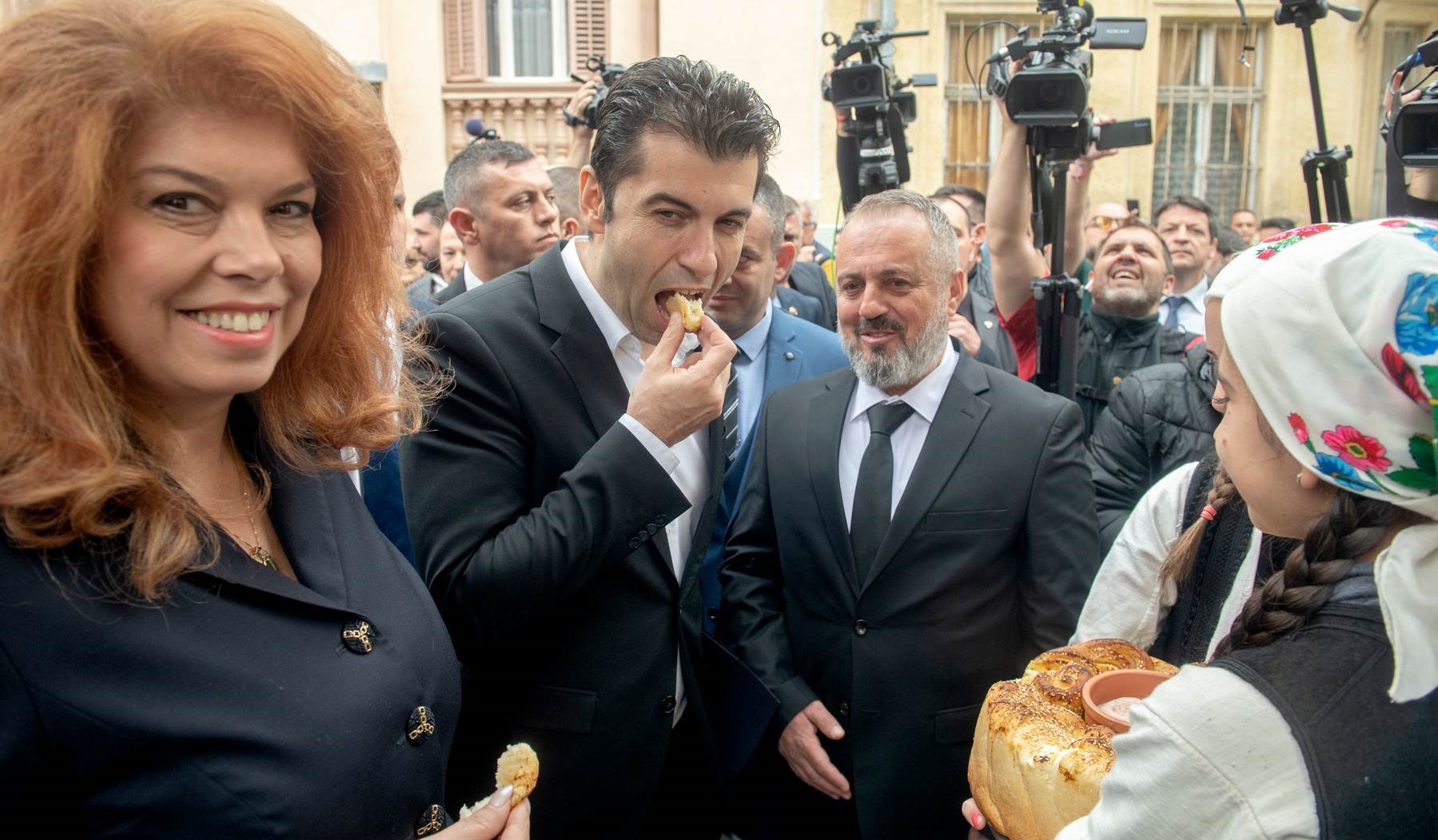 ИЛИЈАНА ЈОТОВА СТАНА ПРВА ПРЕТСЕДАТЕЛКА НА БУГАРИЈА