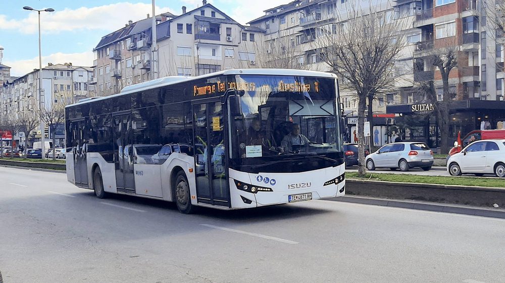 ОКОЛУ 14.500 ТЕТОВСКИ УЧЕНИЦИ ДОБИЈА БЕСПЛАТЕН АВТОБУСКИ ПРЕВОЗ