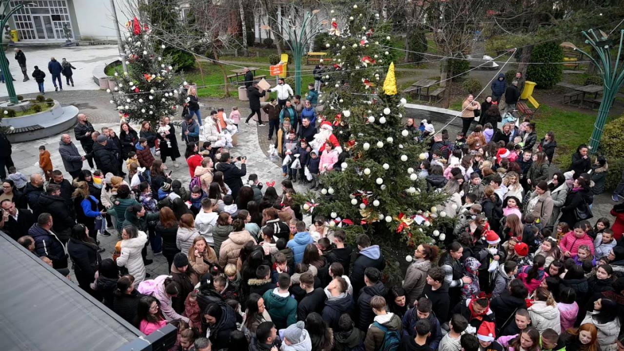 ОПШТИНА МОГИЛА ЌЕ ДАВА ОД 10.000 ДО 30.000 ДЕНАРИ ЗА НОВОРОДЕНЧИЊА И ПО 20.000 ДЕНАРИ ЗА НОВОСКЛУЧЕНИ БРАКОВИ