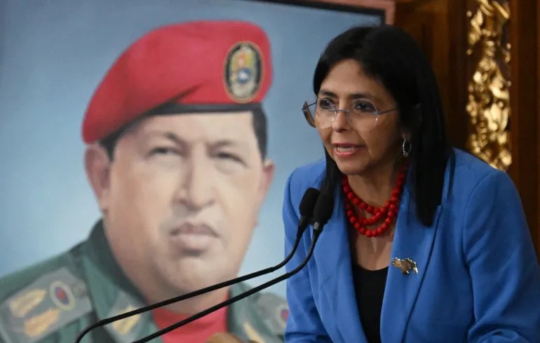 ВЕНЕЦУЕЛСКАТА ВОЈСКА Ѝ ДАДЕ ПОДДРШКА НА ПРИВРЕМЕНАТА ПРЕТСЕДАТЕЛКА ДЕЛСИ РОДРИГЕС