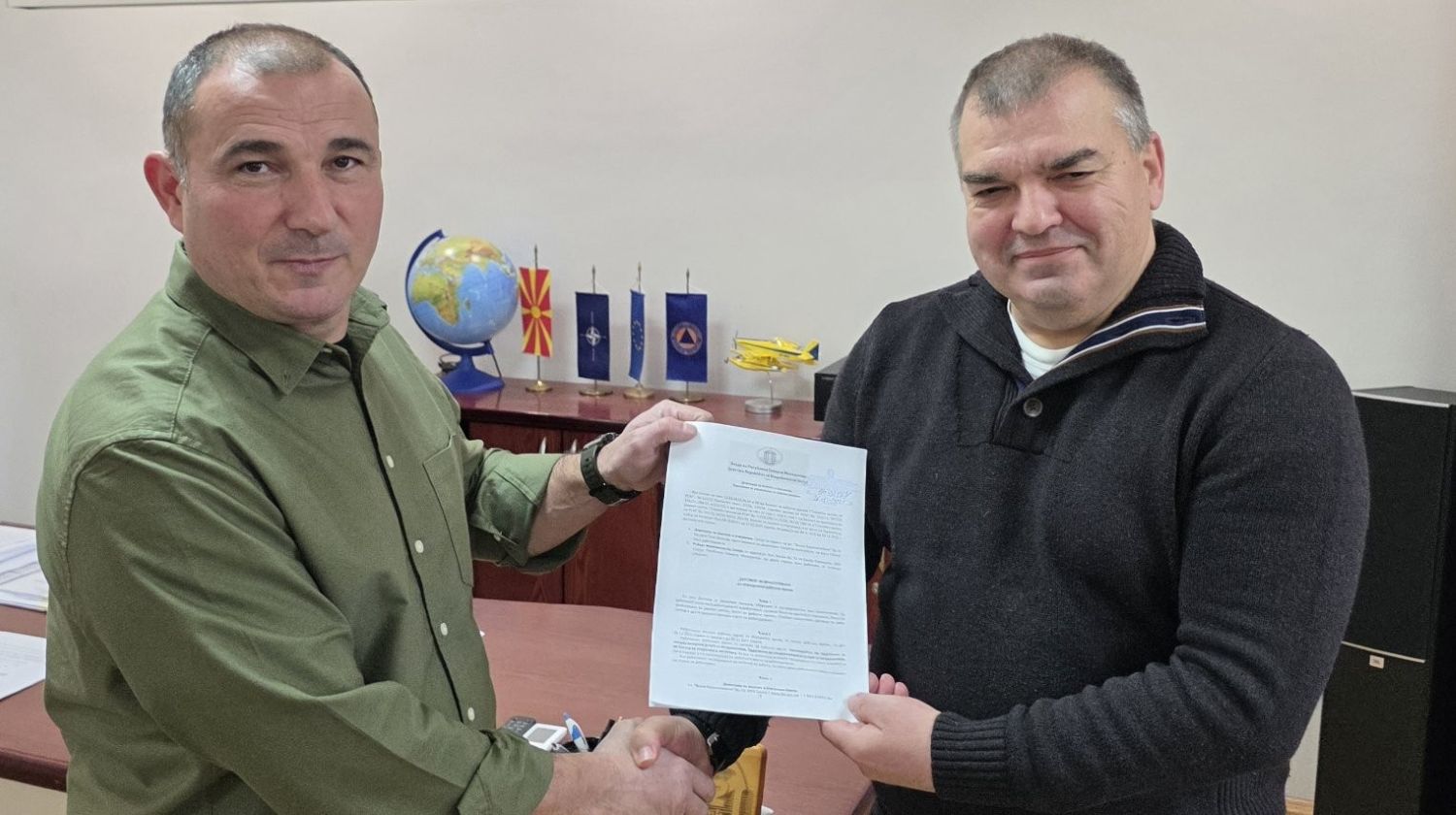 ПЕНЗИОНИРАНИОТ ВОЕН ПИЛОТ МАЛЕЗАНСКИ ЌЕ ГИ ВОЗИ ПРОТИВПОЖАРНИТЕ АВИОНИ, ЈА ПРЕКИНА ВОЕНАТА ПЕНЗИЈА ПЕНЗИОНИРАНИОТ ВОЕН ПИЛОТ МАЛЕЗАНСКИ ЌЕ ГИ ВОЗИ ПРОТИВПОЖАРНИТЕ АВИОНИ, ЈА ПРЕКИНА ВОЕНАТА ПЕНЗИЈА