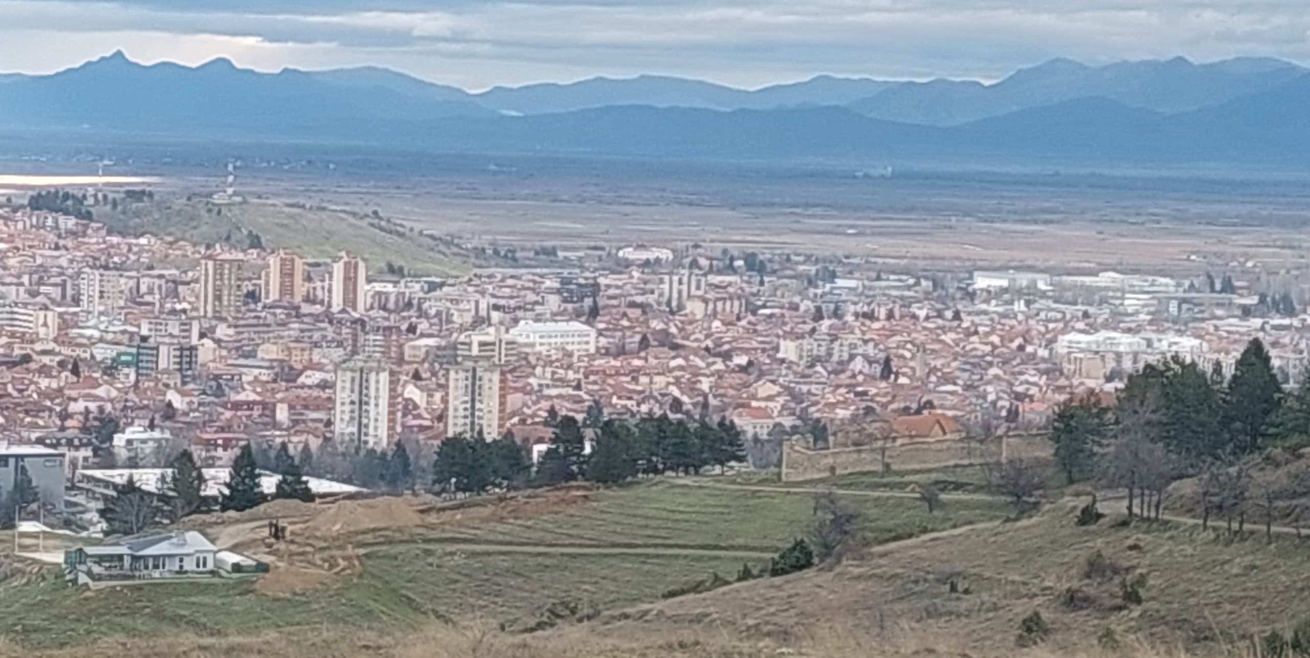 КОЊАНОВСКИ ВЕЛИ ДЕКА НИШТО НЕМА ДА ОСТАНЕ ОД ТУМБЕ КАФЕ АКО СЕ НАПРАВИ ПАТ ЗА ЗЛАТЕН РИД, КАДЕ ТРЕБА ДА СЕ ГРАДАТ ХАЦИЕНДИ