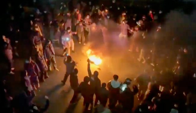 ТРАМП НАЈАВИ ЦАРИНИ ОД 25% ЗА ДРЖАВИТЕ КОИ ТРГУВААТ СО ИРАН И РАЗГЛЕДУВА ДРУГИ ОПЦИИ ПРОТИВ ЗЕМЈАТА