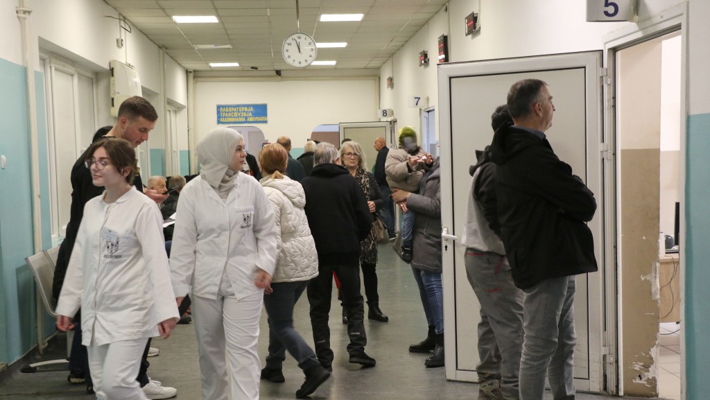 СЕ НАМАЛУВА БРОЈОТ НА ЗАБОЛЕНИ ОД ГРИП, НО УШТЕ Е РАНО ДА КАЖЕМЕ ДЕКА ПОМИНА ВРВОТ, ВЕЛИ ДИРЕКТОРКАТА НА ИНСТИТУТОТ ЗА ЈАВНО ЗДРАВЈЕ СЕ НАМАЛУВА БРОЈОТ НА ЗАБОЛЕНИ ОД ГРИП, НО УШТЕ Е РАНО ДА КАЖЕМЕ ДЕКА ПОМИНА ВРВОТ, ВЕЛИ ДИРЕКТОРКАТА НА ИНСТИТУТОТ ЗА ЈАВНО ЗДРАВЈЕ