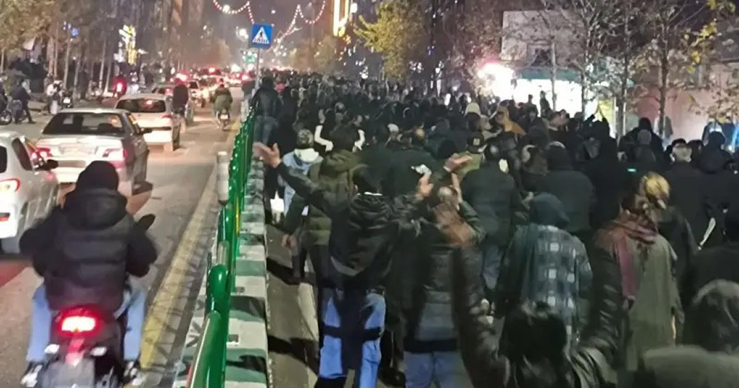 ПРОТЕСТИТЕ ВО ИРАН ВЛЕГОА ВО ВТОРАТА НЕДЕЛА, БОЛНИЦИТЕ СЕ ПРЕПОЛНИ СО ПОВРЕДЕНИ ГРАЃАНИ ПРОТЕСТИТЕ ВО ИРАН ВЛЕГОА ВО ВТОРАТА НЕДЕЛА, БОЛНИЦИТЕ СЕ ПРЕПОЛНИ СО ПОВРЕДЕНИ ГРАЃАНИ