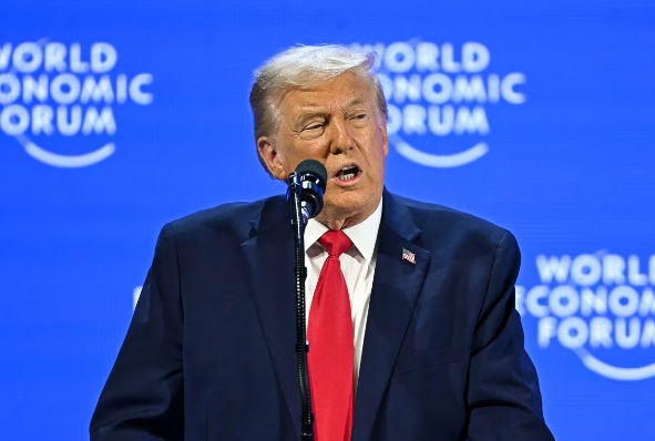 БАРАМЕ ВЕДНАШ ДА ПОЧНАТ ПРЕГОВОРИ ЗА ПРЕЗЕМАЊЕ НА ГРЕНЛАНД, КАЖА ТРАМП