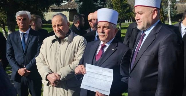 ИСЛАМСКАТА ВЕРСКА ЗАЕДНИЦА ПОКАЖА ДОКУМЕНТ ОД КАТАСТАР ДЕКА ГО КУПИЛA АРАБАТИ БАБА ТЕЌЕ ВО ТЕТОВО