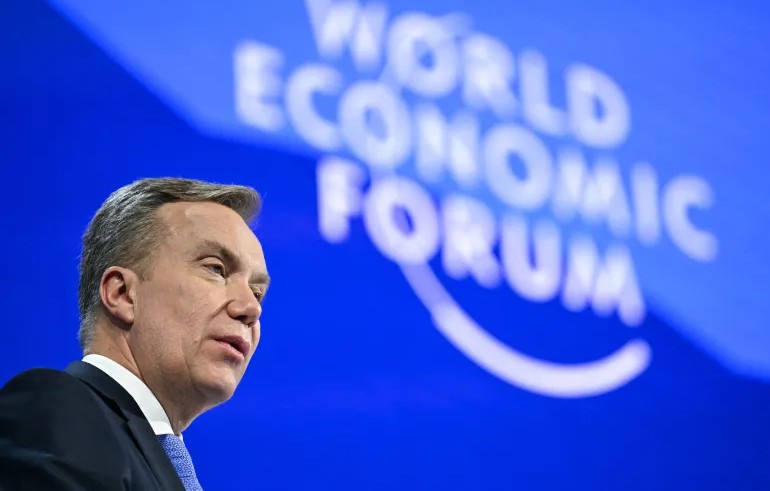 ШЕФОТ НА СВЕТСКИОТ ЕКОНОМСКИ ФОРУМ ВО ДАВОС ПОДНЕСЕ ОСТАВКА ПОРАДИ ВРСКИТЕ СО ЕПСТИН ШЕФОТ НА СВЕТСКИОТ ЕКОНОМСКИ ФОРУМ ВО ДАВОС ПОДНЕСЕ ОСТАВКА ПОРАДИ ВРСКИТЕ СО ЕПСТИН