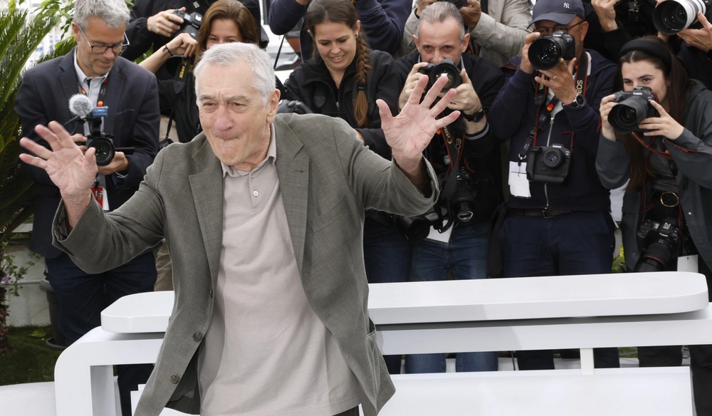 ДЕ НИРО Е ПОРЕМЕТЕН, ГЛУП И ТРЕБА ДА БИДЕ ДЕПОРТИРАН, КАЖА ТРАМП ПО ПОСЛЕДНИТЕ НАПАДИ ОД АКТЕРОТ ДЕ НИРО Е ПОРЕМЕТЕН, ГЛУП И ТРЕБА ДА БИДЕ ДЕПОРТИРАН, КАЖА ТРАМП ПО ПОСЛЕДНИТЕ НАПАДИ ОД АКТЕРОТ