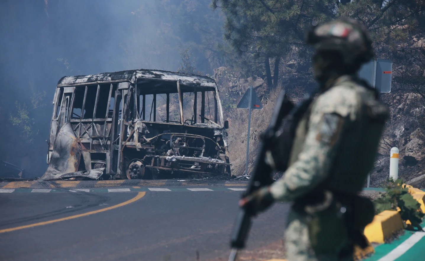 НАСИЛСТВА ВО МЕКСИКО ОТКАКО ВОЈСКАТА ГО УБИ НАЈБАРАНИОТ ЧОВЕК ВО ЗЕМЈАТА И ВОДАЧ НА НАРКОКАРТЕЛОТ ХАЛИСКО НАСИЛСТВА ВО МЕКСИКО ОТКАКО ВОЈСКАТА ГО УБИ НАЈБАРАНИОТ ЧОВЕК ВО ЗЕМЈАТА И ВОДАЧ НА НАРКОКАРТЕЛОТ ХАЛИСКО