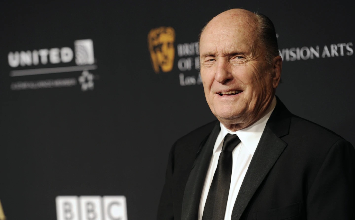 ПОЧИНА ХОЛИВУДСКАТА ЛЕГЕНДА РОБЕРТ ДУВАЛ ПОЧИНА ХОЛИВУДСКАТА ЛЕГЕНДА РОБЕРТ ДУВАЛ