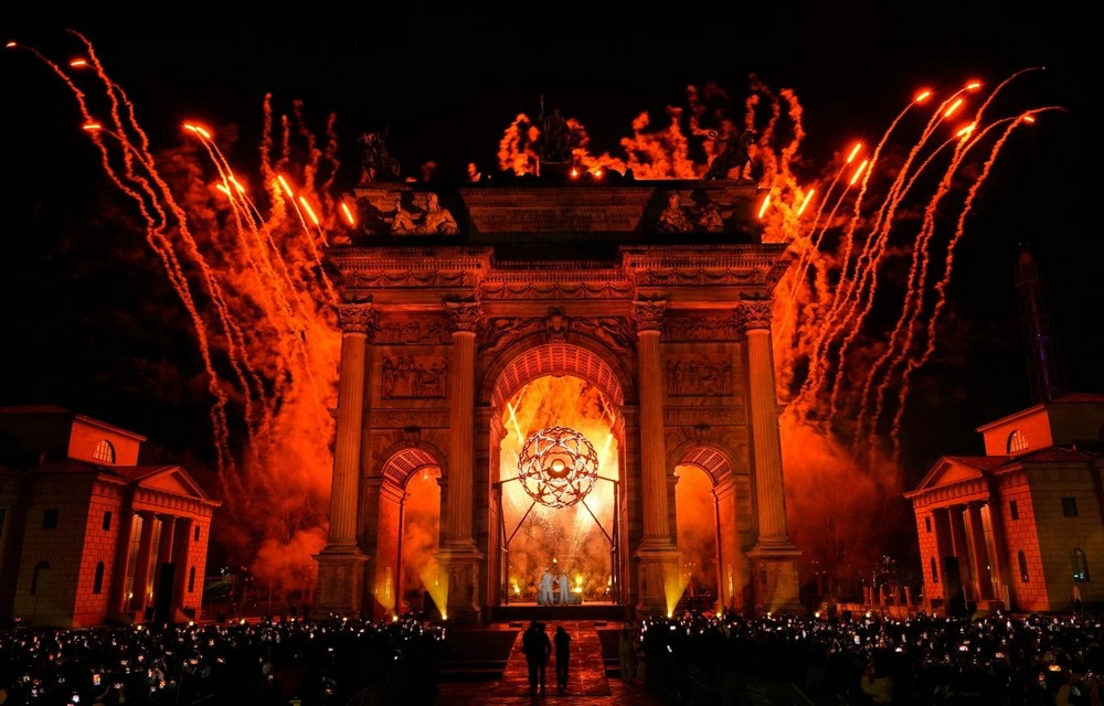 ВЕНС И ИЗРАЕЛ ИСВИРКАНИ НА ОТВОРАЊЕТО НА ЗИМСКАТА ОЛИМПИЈАДА ВО МИЛАНО И КОРТИНА