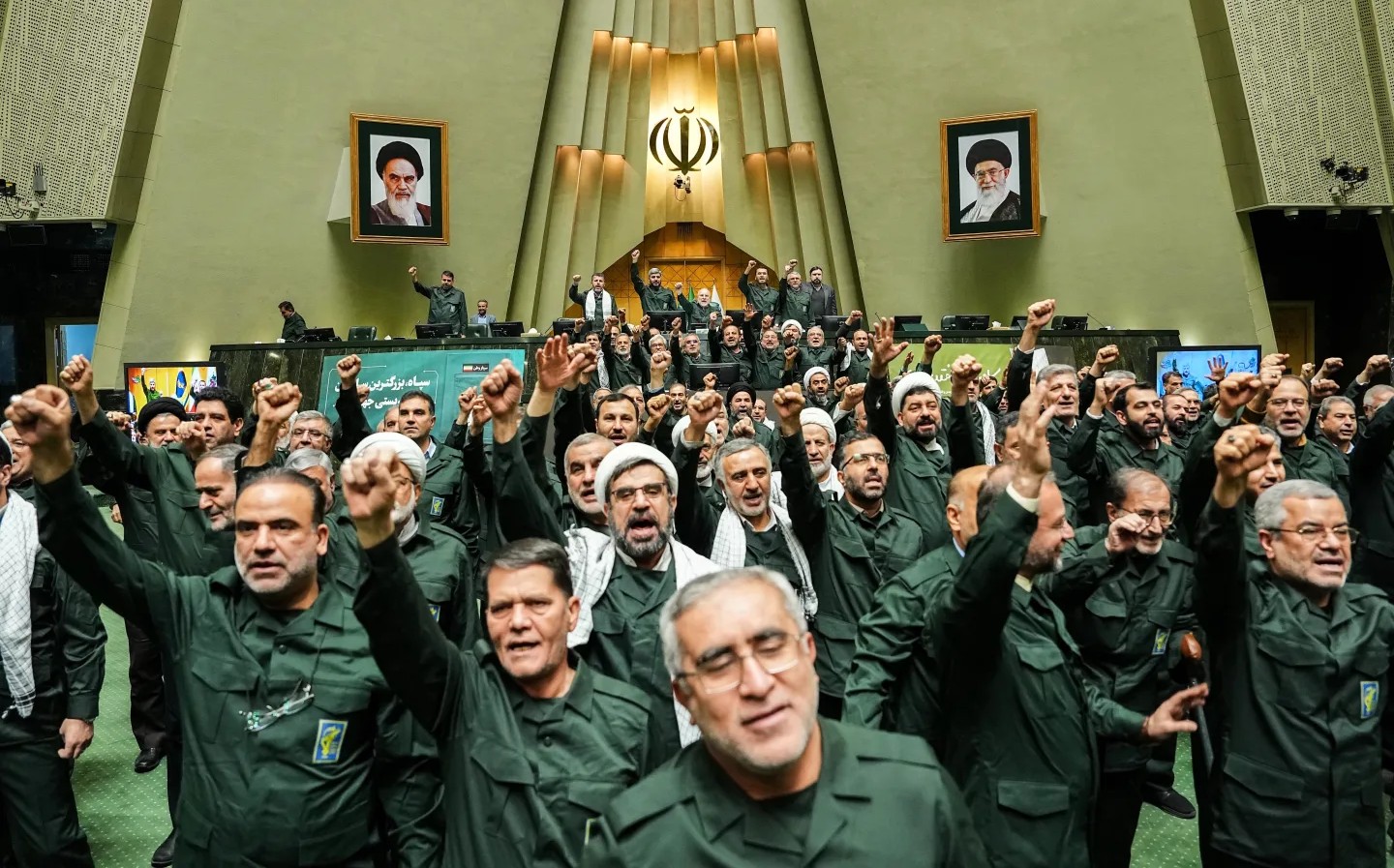 НАЈВИСОКИТЕ АМЕРИКАНСКИ И ИЗРАЕЛСКИ ГЕНЕРАЛИ СЕ СРЕТНАА ВО ПЕНТАГОН ПОРАДИ ИРАН, КОЈ ПРЕДУПРЕДИ ДЕКА СЕКОЈ НАПАД ЌЕ ЗНАЧИ РЕГИОНАЛНА ВОЈНА